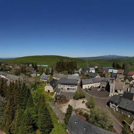 Hotell Du Cezallier 3*