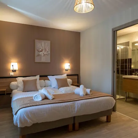 Du Cezallier Hotel 3*