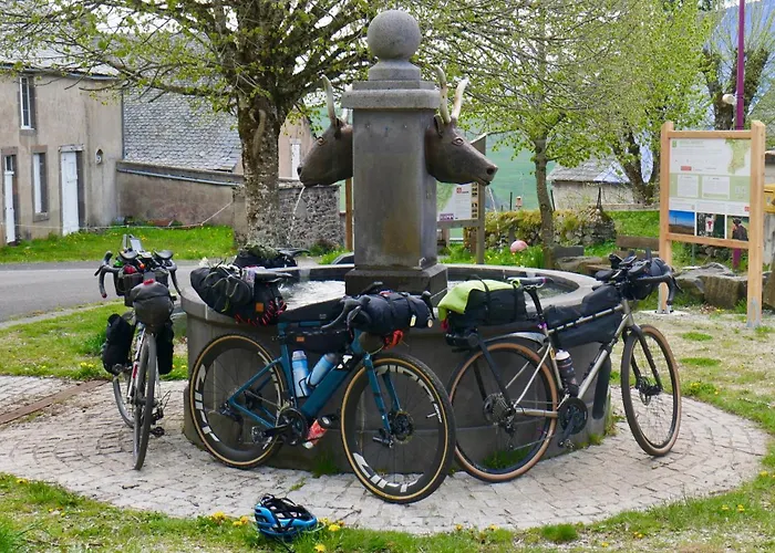 Hotel Du Cezallier Montgreleix